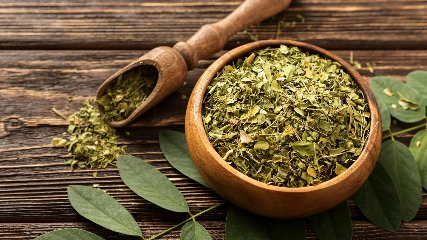 Senna herbs in wooden bowl